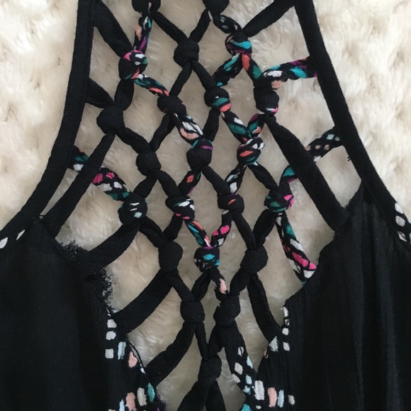 Knotted back tank top - Picture 3 of 5